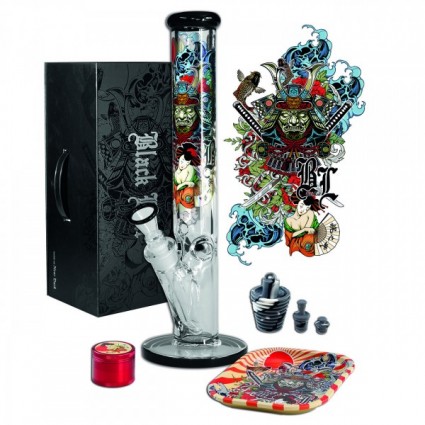 Black Leaf Ronin and Geisha Boxed Bong